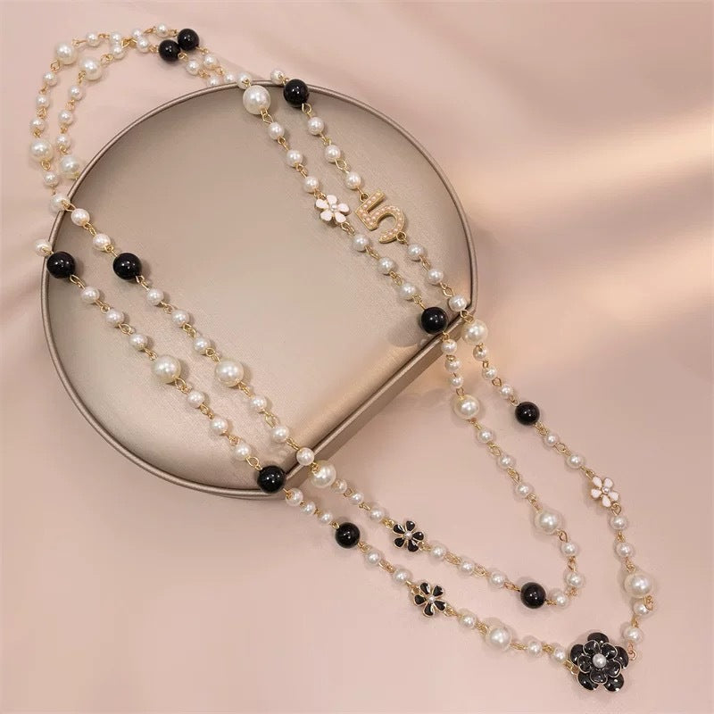 Light Luxury and High-End Multi-Layered Pearl Sweater Chain, Feminine, Simple, Long Autumn and Winter Necklace, Alloy Accessories, Jewelry