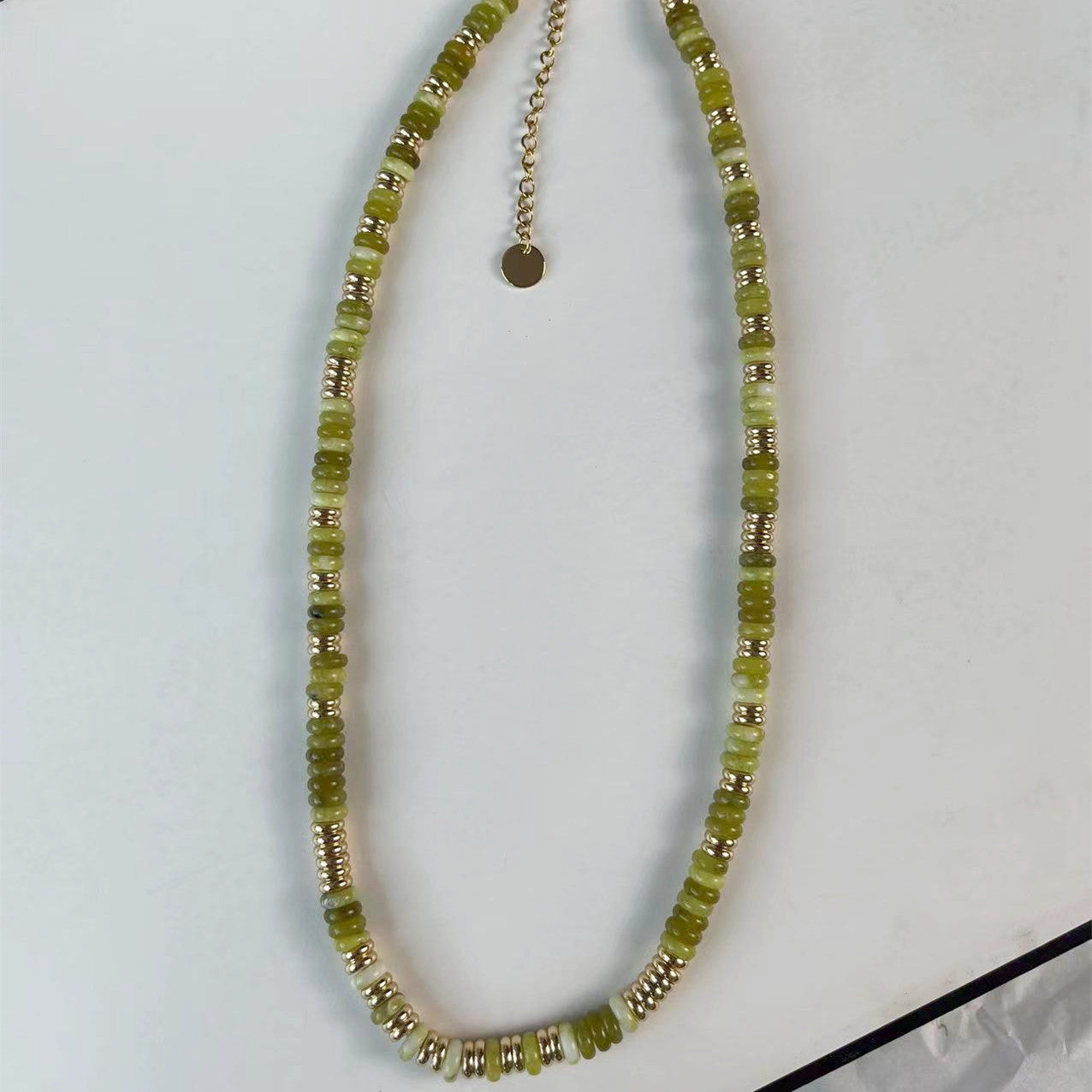 Niche natural semi-precious stone color Frisbee necklace handmade beaded vintage temperament clavicle chain high multi-color optional