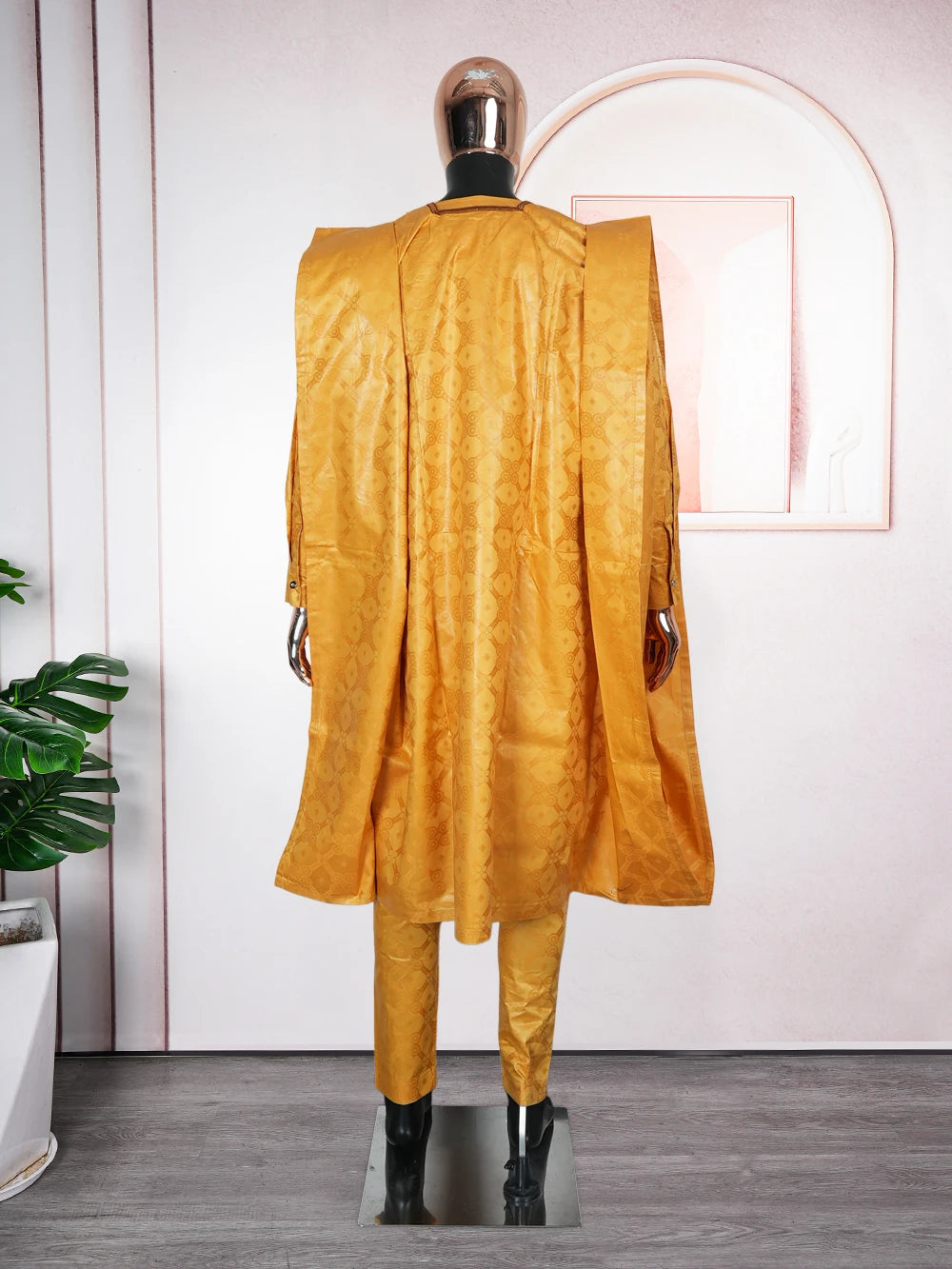Robes africaines pour couple, tenues assorties or pour femme et homme, broderie traditionnelle Bazin Riche, robe turque, robe de mariage, robe de fête