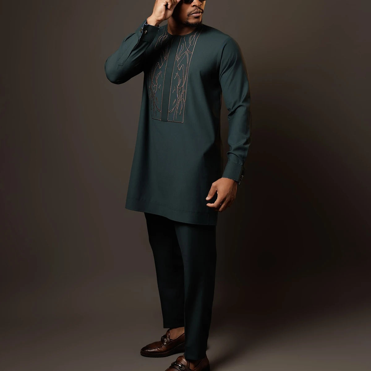 Costume traditionnel africain pour homme, chemise à manches longues de style ethnique imprimée et patchwork, pantalon décontracté, ensemble 2 pièces pour les vacances