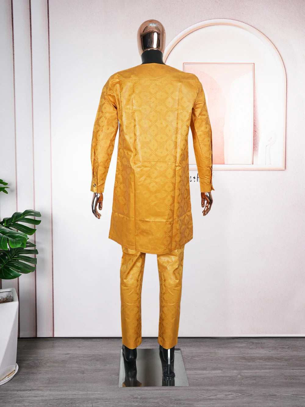 Robes africaines pour couple, tenues assorties or pour femme et homme, broderie traditionnelle Bazin Riche, robe turque, robe de mariage, robe de fête