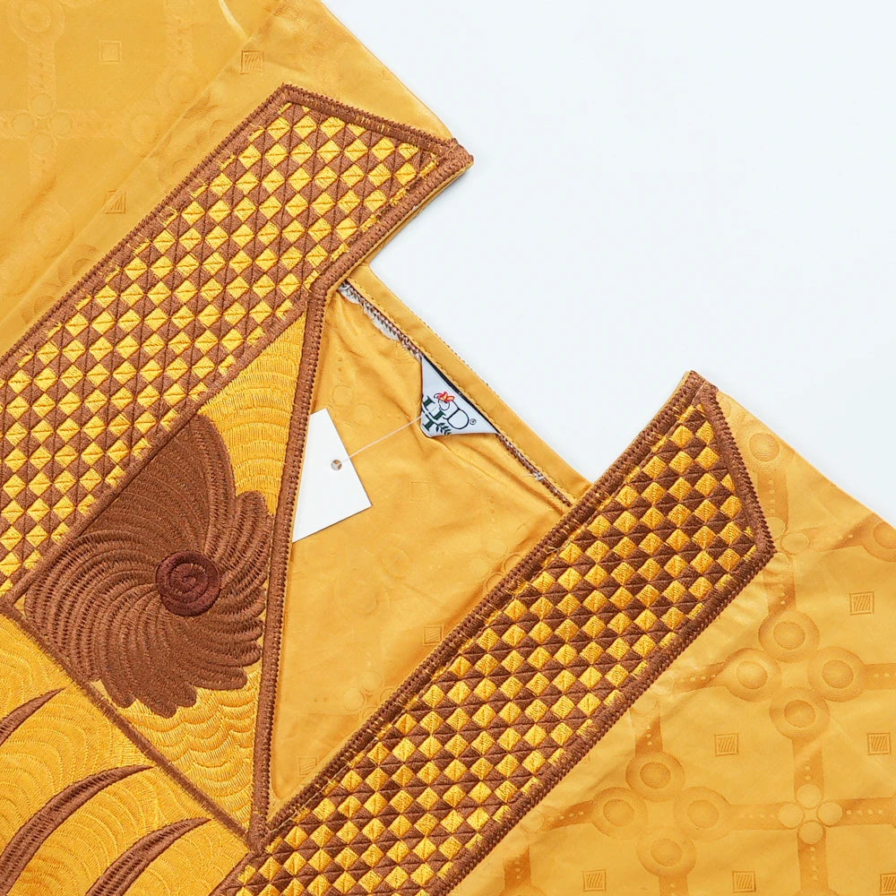 Robes africaines pour couple, tenues assorties or pour femme et homme, broderie traditionnelle Bazin Riche, robe turque, robe de mariage, robe de fête